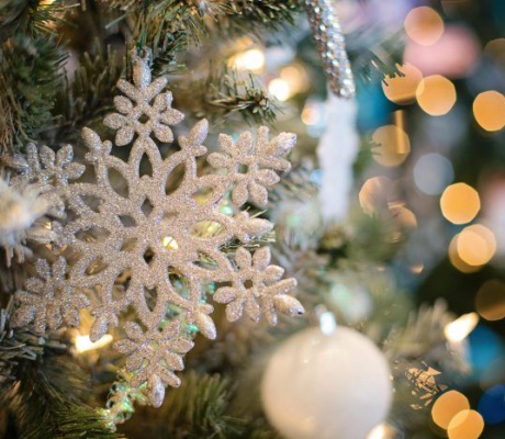 Το Σάββατο θα φωταγωγηθεί το Χριστουγεννιάτικο Δένδρο στην Κανδήλα