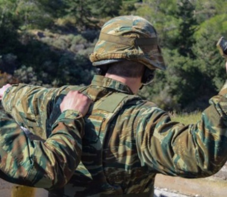 Τραγωδία στη Ρόδο | Νεκρός 19χρονος στρατιώτης - Απασφάλισε από λάθος αμυντική χειροβομβίδα