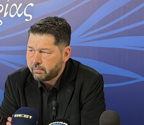 Απάντηση Χασάπη για Μουρτζιά και ανδριάντα: "Ο κ. Αγγελάκος κάνει το άσπρο - μαύρο, προκειμένου να βρίσκεται στη δημοσιότητα"