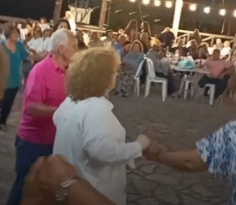 Γλέντι για το πανηγύρι της Αγίας Άννας στον Πλάτανο Κυνουρίας (εικόνες)