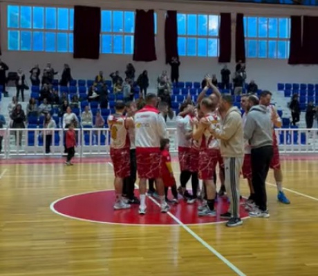 Α1 ΕΣΚΑΚ | Σπουδαία νίκη και 4η θέση για το μπάσκετ του Λεωνιδίου!