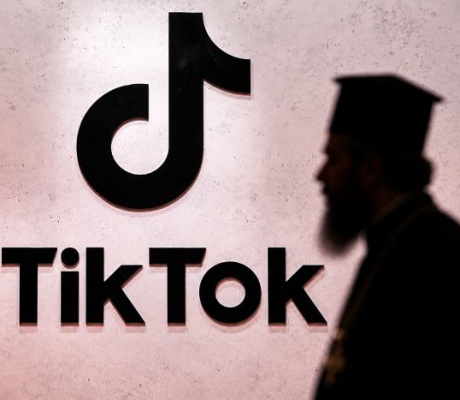 «Καμπανάκι» της Ιεράς Συνόδου στους κληρικούς για την παρουσία τους στα social media