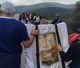 Το έθιμο με τη μεταφορά της εικόνας του Αγίου Γεωργίου από τα Κάτω στα Άνω Δολιανά