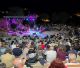 Τρόπαια Γορτυνίας | Με δυνατό χειροκρότημα η μουσική βραδιά με Μπάμπη Τσέρτο, Νάντια και Νίκο Καραγιάννη (εικόνες)