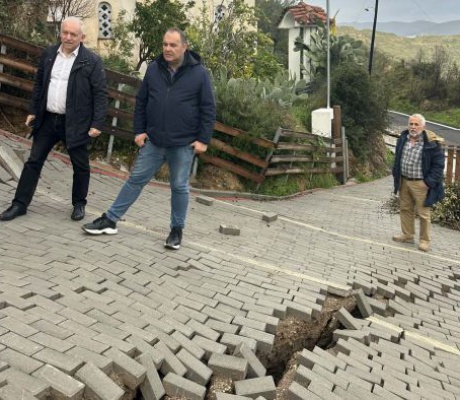 Αυτοψία του Καθηγητή Λέκκα στην Γορτυνία | Δεν μπορούν να εφαρμοστούν οριζόντιες ή γενικευμένες λύσεις - Οι έρευνες θα συνεχιστούν στην περιοχή