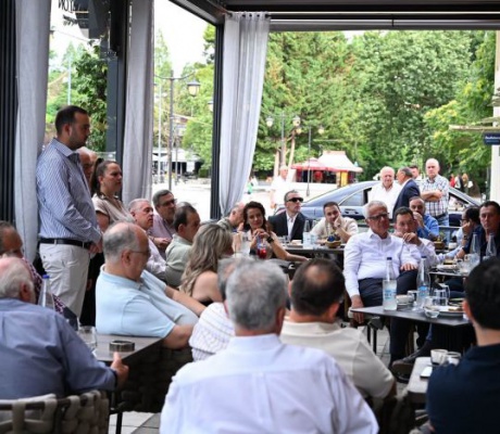 Η συνάντηση Δένδια με στελέχη και φίλους της ΝΔ στην Τρίπολη (εικόνες)