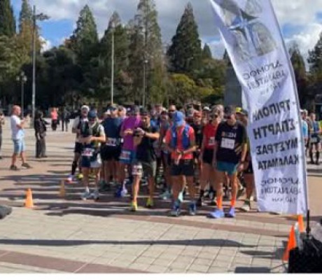 160 αθλητές εκκίνησαν από την Τρίπολη για τον 12ο Δρόμο Αθανάτων και τον 6ο Αγώνα Δρόμου Βασιλιάς Λεωνίδας (vd)