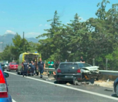 Καρμπόλα με 6 οχήματα στην Αθηνών – Τριπόλεως