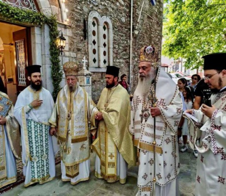 Ο Μητροπολίτης Καρυστίας στην γενέτειρά του, τον Κοσμά Κυνουρίας (εικόνες)