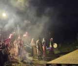 Μια βραδιά γεμάτη ιστορία και συγκίνηση στα Τρόπαια Γορτυνίας - Αναβίωσε ο ξεσηκωμός του '21! (εικόνες)