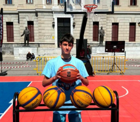 Νικητής τριπόντων στην κατηγορία U16 ο Ντίνος Χαντζηγιάννης