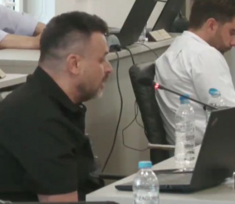 Αγγελάκος για ανδριάντα Κολοκοτρώνη: «Ντρέπομαι για λογαριασμό του δημάρχου, υποβάθμισε την πόλη μας»