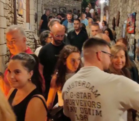 Όταν η Τέχνη συνάντησε τη Μουσική στα σοκάκια της Καρύταινας (εικόνες - βίντεο)