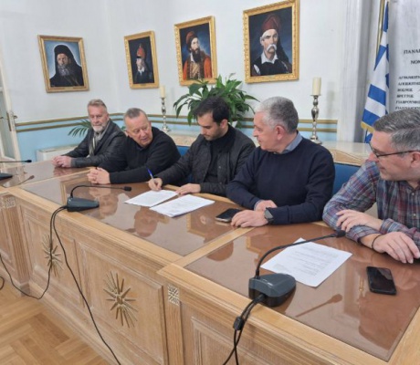 Υπογραφές για την αποκατάσταση του Ι.Ν. Αποστόλων Πέτρου και Παύλου στον Άγιο Πέτρο Κυνουρίας