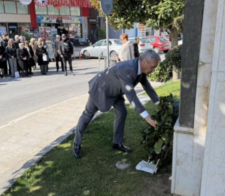 Η Τρίπολη τίμησε τη μνήμη των κρεμασμένων της οδού Ταξιαρχών - Απαγχονίστηκαν το 1944 από Γερμανικά στρατεύματα κατοχής (vd)