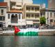 Επεισόδια στην Κρήτη για το Crown Iris με τους 1.500 Ισραηλινούς | Τους υποδέχτηκαν με τεράστια σημαία της Παλαιστίνης