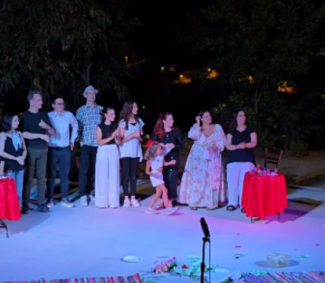 Μουσική παράσταση με τη Χριστίνα Σπηλιακοπούλου στα Τρόπαια (vd)