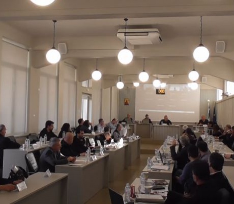 Περιφερειακό Συμβούλιο Πελοποννήσου | Ζητά σαφές και αυστηρό πλαίσιο για τις ΑΠΕ και προστασία των τοπικών κοινωνιών