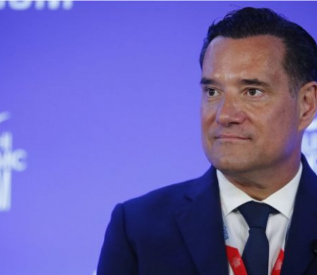 Γεωργιάδης στο Φόρουμ των Δελφών: «Όσο μας επιτρέπει ακόμα η κυρία Κοβέσι, έχουμε Δημοκρατία»