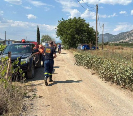 Υπό έλεγχο η φωτιά στο χωριό Άγιος Βασίλειος, κοντά στην Τρίπολη