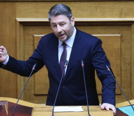 Πόθεν έσχες: Ο λογιστής του Νίκου Ανδρουλάκη ξέχασε να δηλώσει καταθέσεις ενός εκατομμυρίου στο εξωτερικό