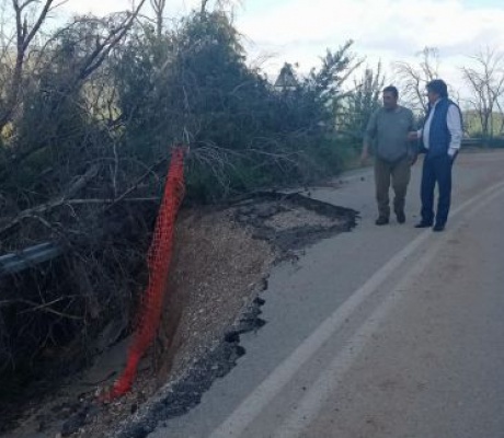 Η κατάσταση έχει επιδεινωθεί στην Εθνική Οδό Τρίπολης - Πύργου, πριν το Λιβαδάκι  - Νέα επίσκεψη Γιαννακούρα (vd)
