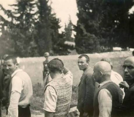 Το βλέμμα της Καισαριανής και οι εκτελέσεις της Τρίπολης - Η ιστορική μνήμη δεν πλειστηριάζεται.