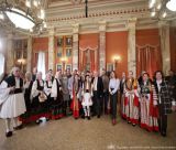 Η Παναρκαδική Ομοσπονδία Ελλάδος έψαλε τα κάλαντα στον Πρόεδρο της Βουλής, Νικήτα Κακλαμάνη!