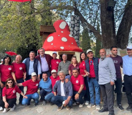 Δυναμικό μήνυμα εξωστρέφειας από τη 2η Γιορτή Μανιταριών στη Σίταινα – Μανδρώνης: «Επενδύουμε σε δράσεις που αναδεικνύουν τον τόπο μας»