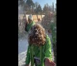 Το πρώτο "χιόνι" στο Χριστουγεννιάτικο Χωριό της Τρίπολης! (vd)