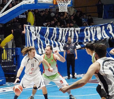 Σπουδαία νίκη για τον Αρκαδικό και έξαλλοι πανηγυρισμοί στο ΔΑΚ! (vd)