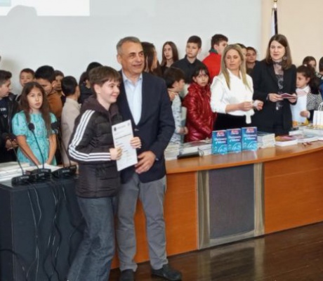 Τζιούμης: «Η γνώση ξένων γλωσσών αποτελεί ένα από τα σημαντικότερα εφόδια για τους νέους – Εξασφαλίζουμε σύγχρονο δρόμο για το Πανεπιστήμιο»