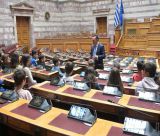 Παιδιά του Δημοτικού Σχολείου Τυροσαπουνακαίικων υποδέχθηκε στη Βολυή ο Κώστας Βλάσης (εικόνες)