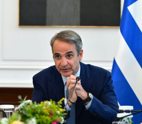 Μητσοτάκης στο Υπουργικό: "Αναμένεται περαιτέρω πτώση στις τιμές της βενζίνης"