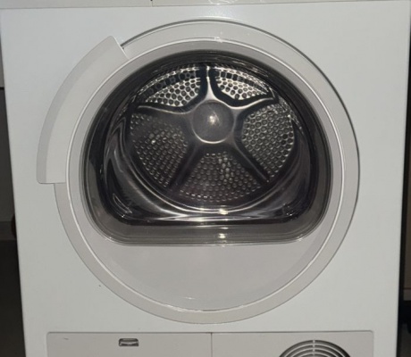 Πωλείται στεγνωτήριο Siemens E 46-30 (8kg) – Αξιοπιστία & φροντίδα για τα ρούχα σας!