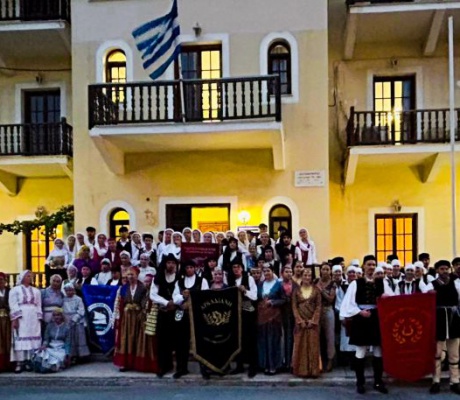 Η "Αρκαδιανή" στο Ανοικτό Θέατρο Παράλιου Άστρους "Μελίνα Μερκούρη" (vd)