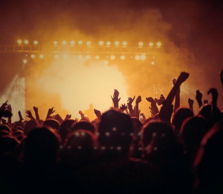 Πούλμαν για τη συναυλία αλληλεγγύης για ελεύθερα βουνά στον Κοσμά