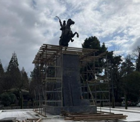 Στη Διαύγεια η ανάθεση για τη συντήρηση του ανδριάντα του Θεόδωρου Κολοκοτρώνη