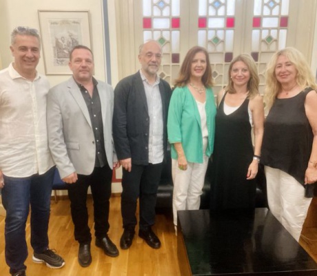 Με Γιαννόπουλο, Νικολάκου και Μπούζα συναντήθηκε η Καρυστιανού στην Καλαμάτα!