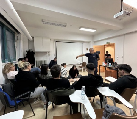ΕΚΑΒ Τρίπολης | Εκπαίδευση ΚΑΡΠΑ σε σπουδαστές της ΣΑΕΚ Παναρκαδικού Νοσοκομείου (εικόνες)