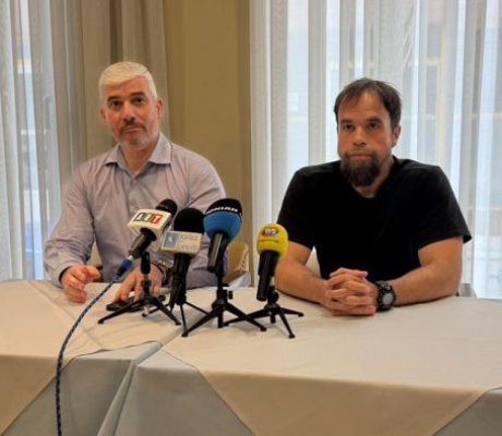 Πραχαλιάς - Κεχαγιάς: "Ζητούμε να αναθεωρήσει το Υπουργείο Πολιτισμού και να χαρακτηρίσει νεότερο μνημείο τον ανδριάντα του Κολοκοτρώνη" (vd)