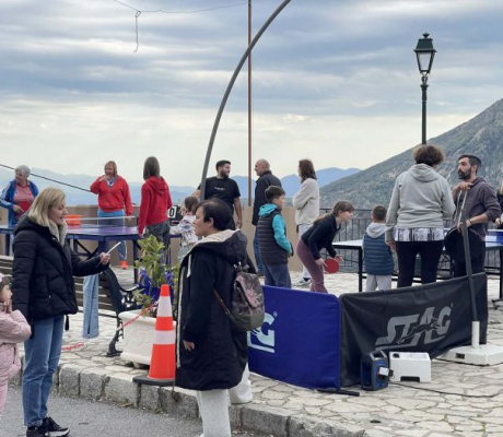 Πινγκ Πονγκ στην πλατεία της Δημητσάνας μετά από οκτώ χρόνια! (εικόνες)