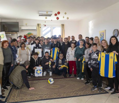 Επίσκεψη του ASTERAS AKTOR στο οικοτροφείο "Στοργή" (εικόνες)