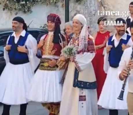 Ένας γάμος βγαλμένος από το 1821 στην Καλαμάτα! (vd)
