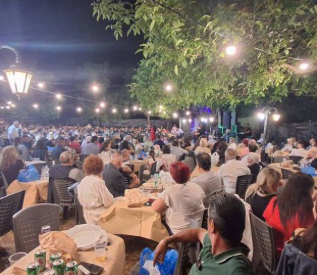 Κάθε προσδοκία ξεπέρασε η συμμετοχή του κόσμου στο Πανηγύρι της Αγίας Μαρίνας στο Καλονέρι Γορτυνίας! (vd)