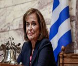 Μπακογιάννη για Σαμαρά: «Αν θέλει να ακολουθήσει τον δρόμο Τσίπρα, με γειά του και χαρά του»