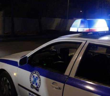 Σύλληψη αλλοδαπού με σουγιά 11 εκατοστών στην Τρίπολη