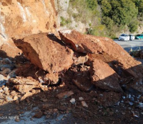 Συλλογή Υπογραφών για τον δρόμο στα Λαγκάδια!