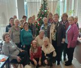 Στολίστηκε το Χριστουγεννιάτικο δέντρο στο παράρτημα ΚΑΠΗ Τρίπολης (vd)