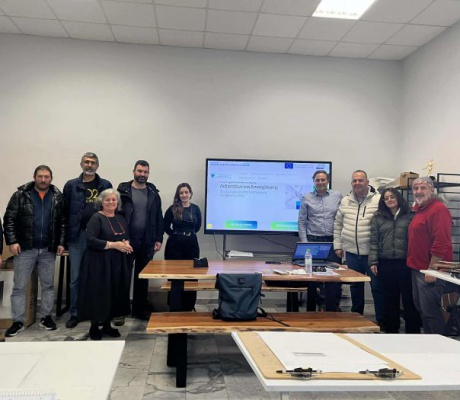 Ο Δήμαρχος Γορτυνίας στη ΣΑΕΚ Στεμνίτσας για την εκδήλωση για τη στήριξη της νέας επιχειρηματικότητας και της επαγγελματικής εκπαίδευσης